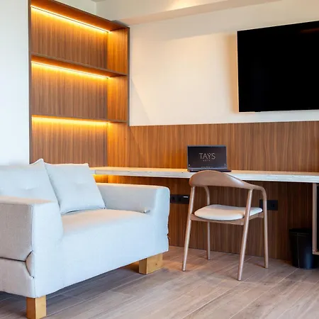 Hotel Tays 3*